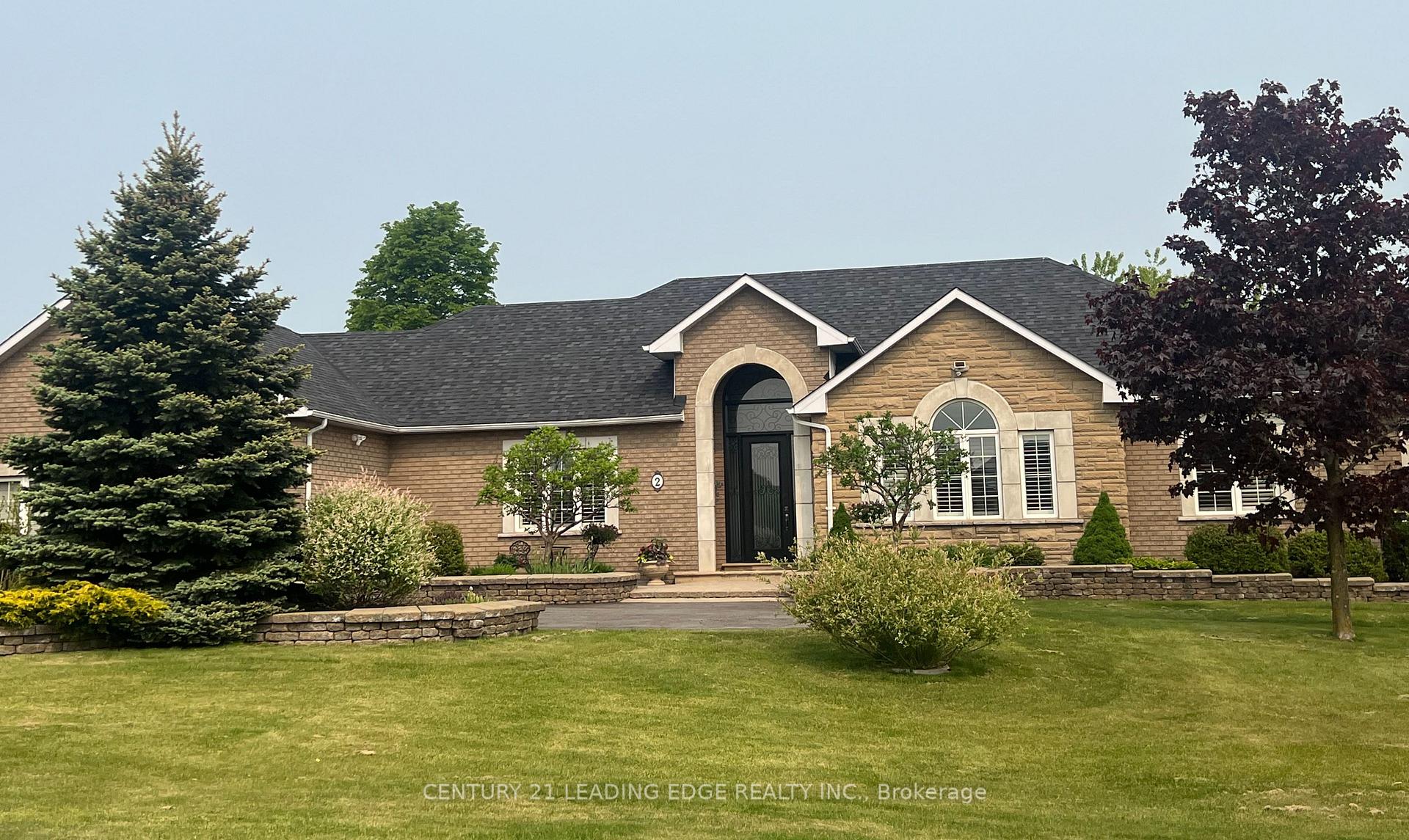 2 Deer Ridge Road, Uxbridge, ON L0C 1A0