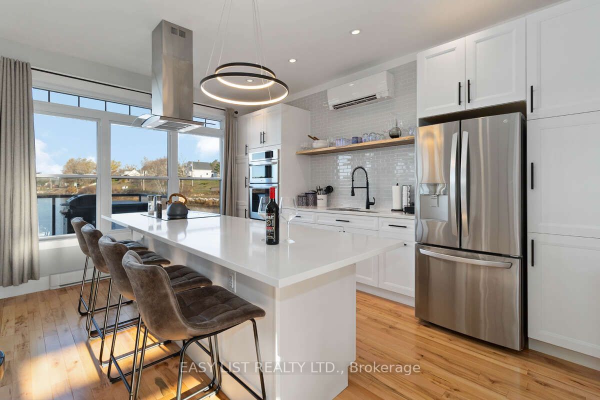 693 Mason Beach Road, #3