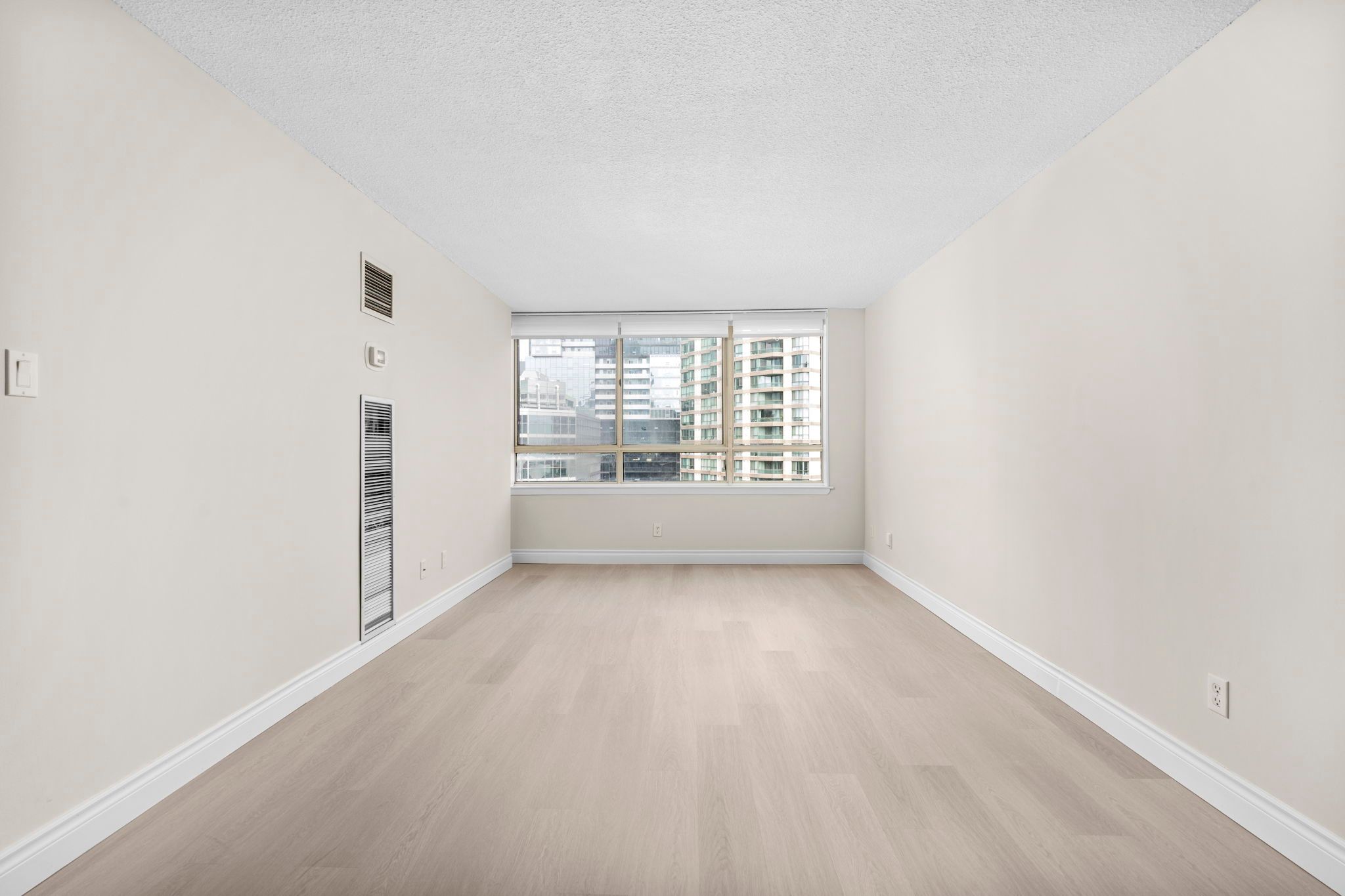 633 Bay Street 2401