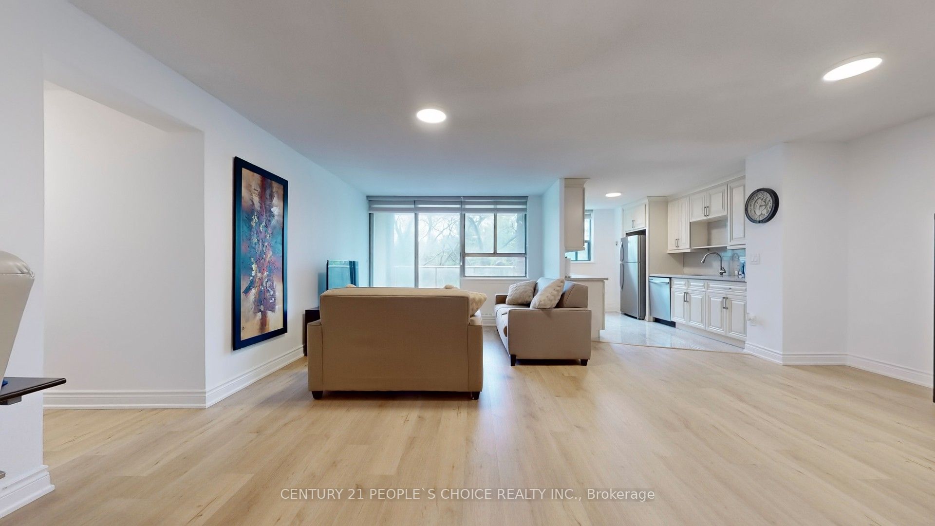 100 Wingarden Court, #216