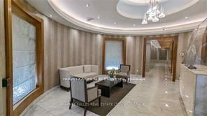 85 Bloor Street E 914