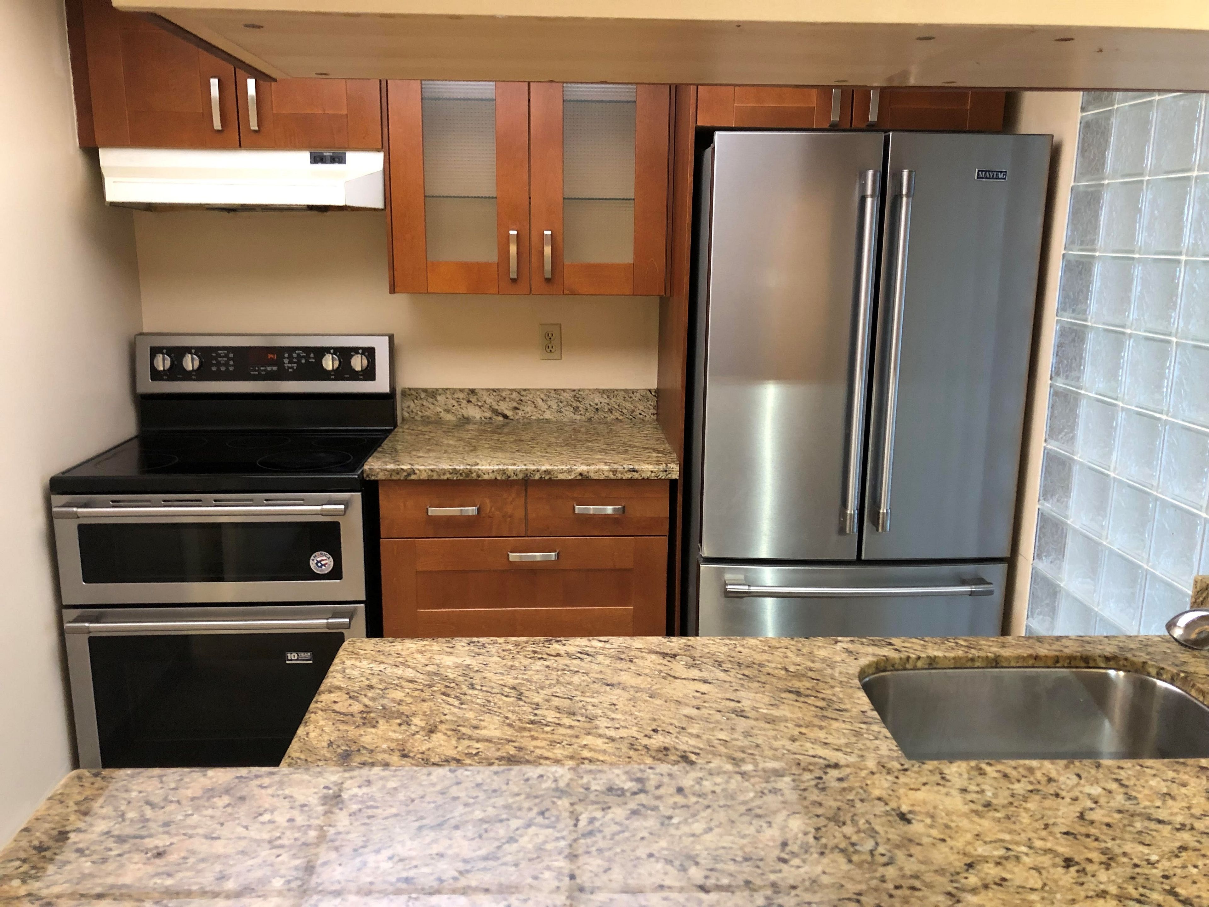 1001 Bay Street 2116