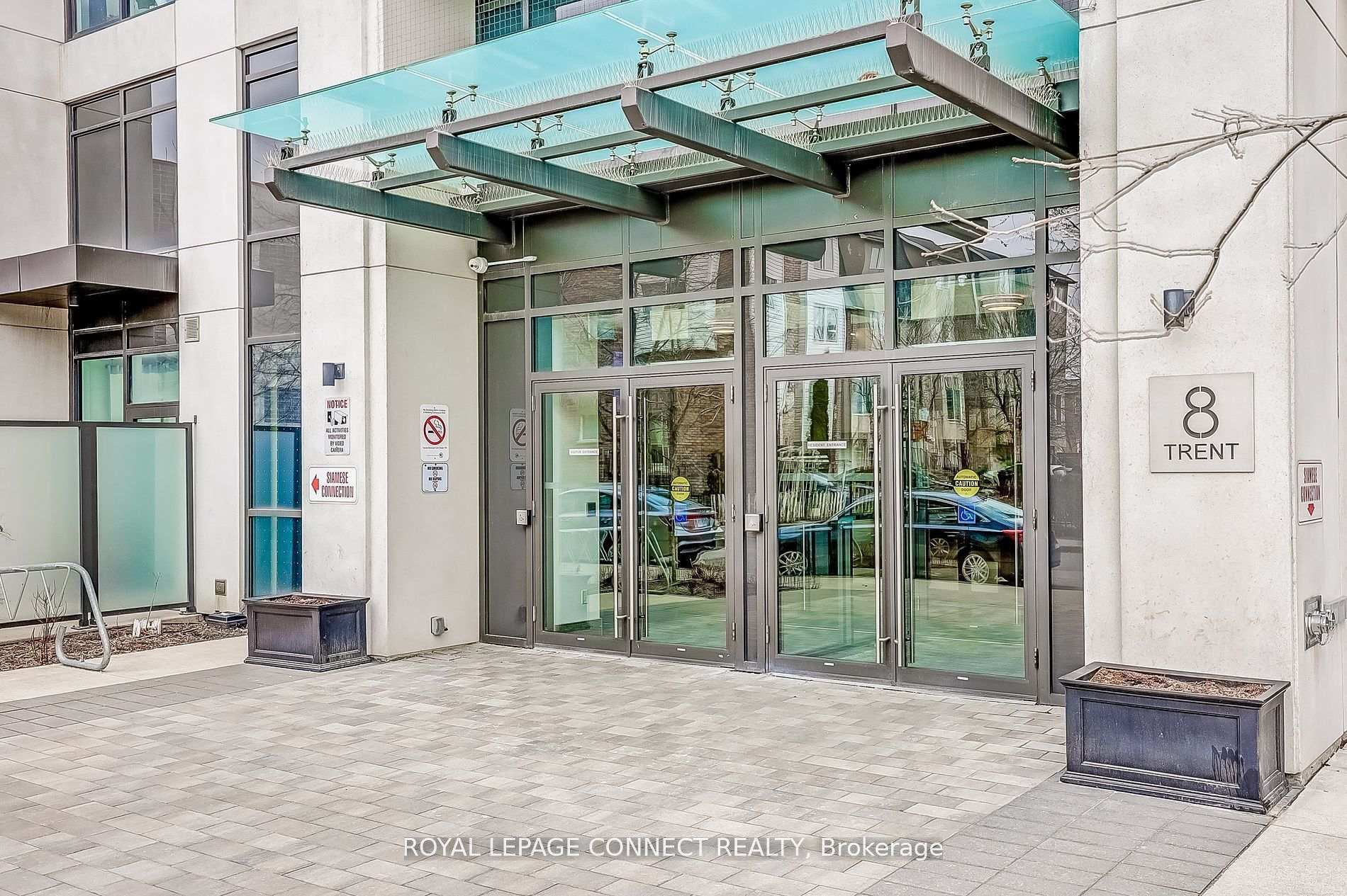 1 Bedroom Condo at 8 Trent, Toronto For sale