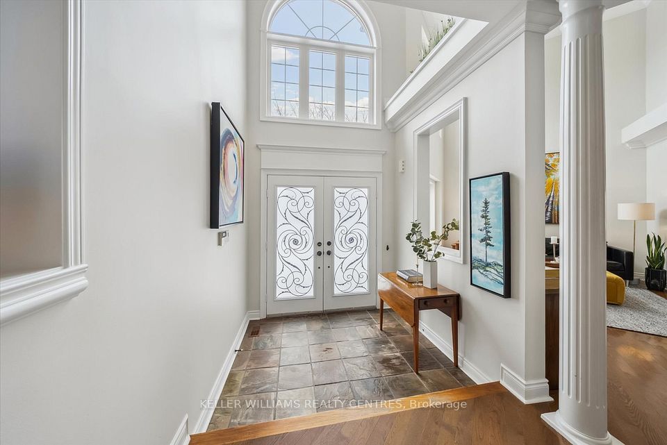 135 Sanibel Crescent, Vaughan, ON L4J 8K7