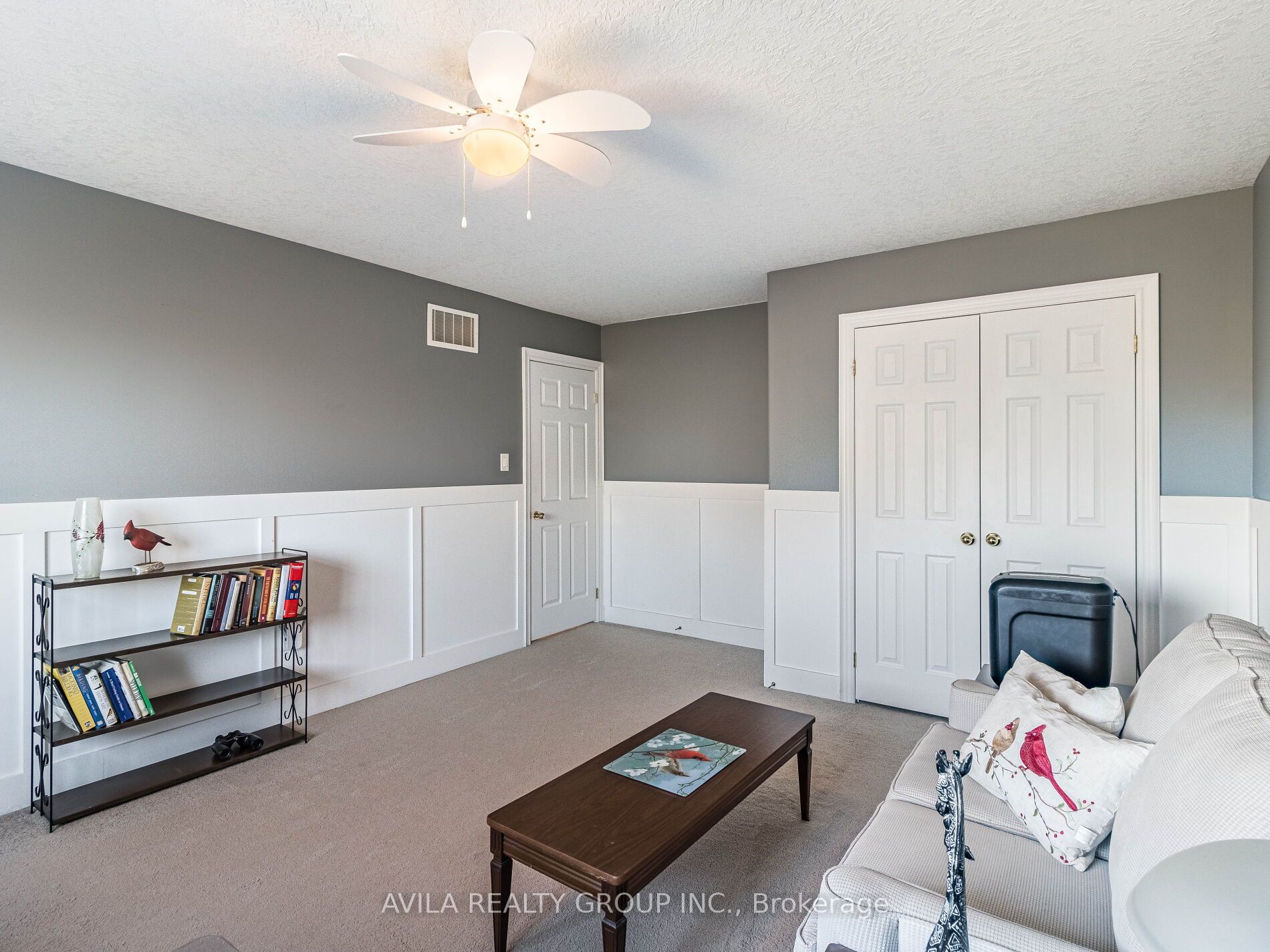 950 Booth Avenue
