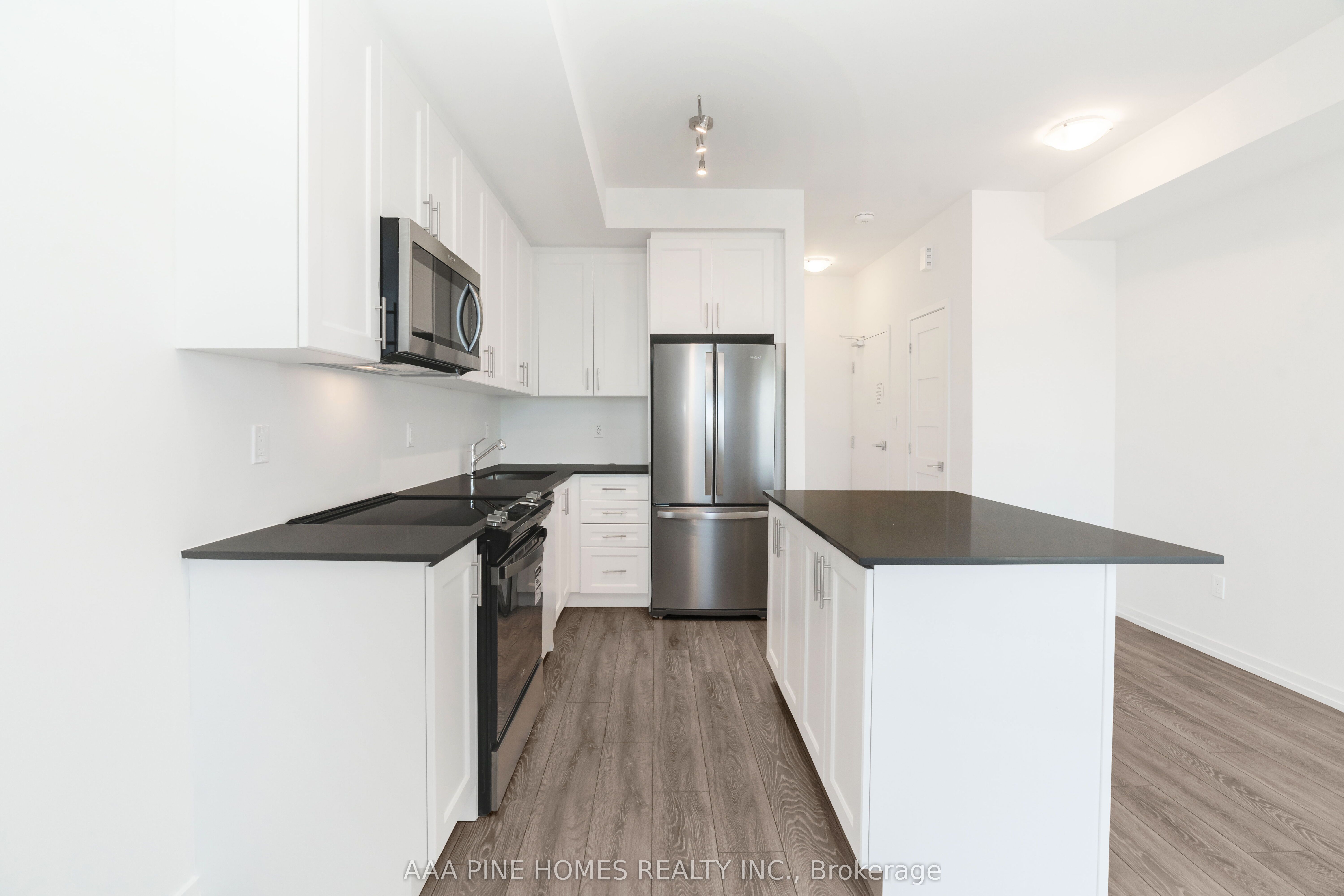 20 Lytham Green Circle, ##4