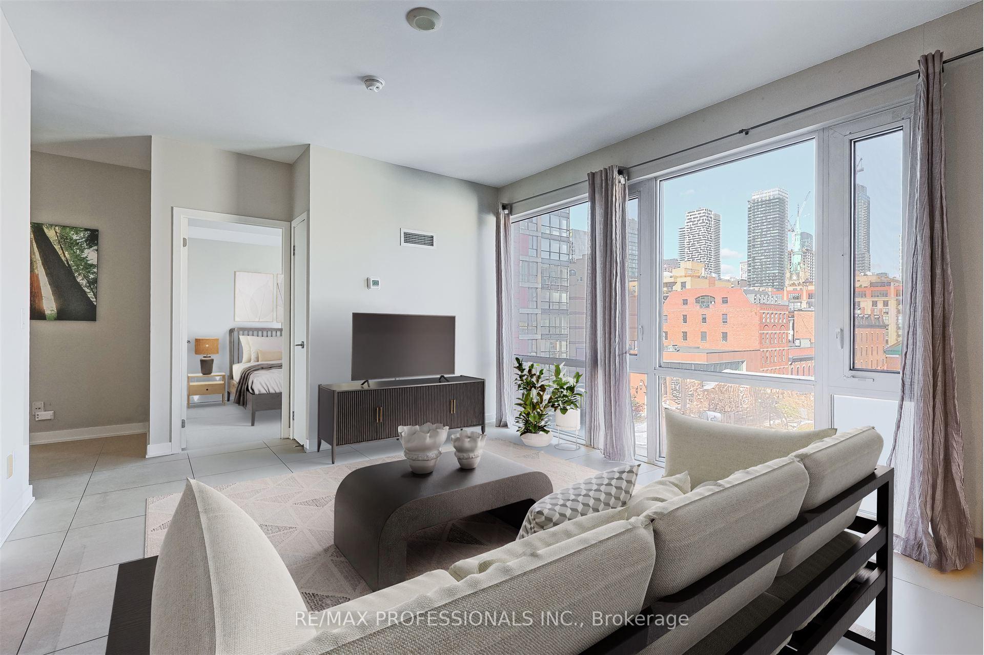 2 Bedrooms Condo at 3 Market, Toronto For sale