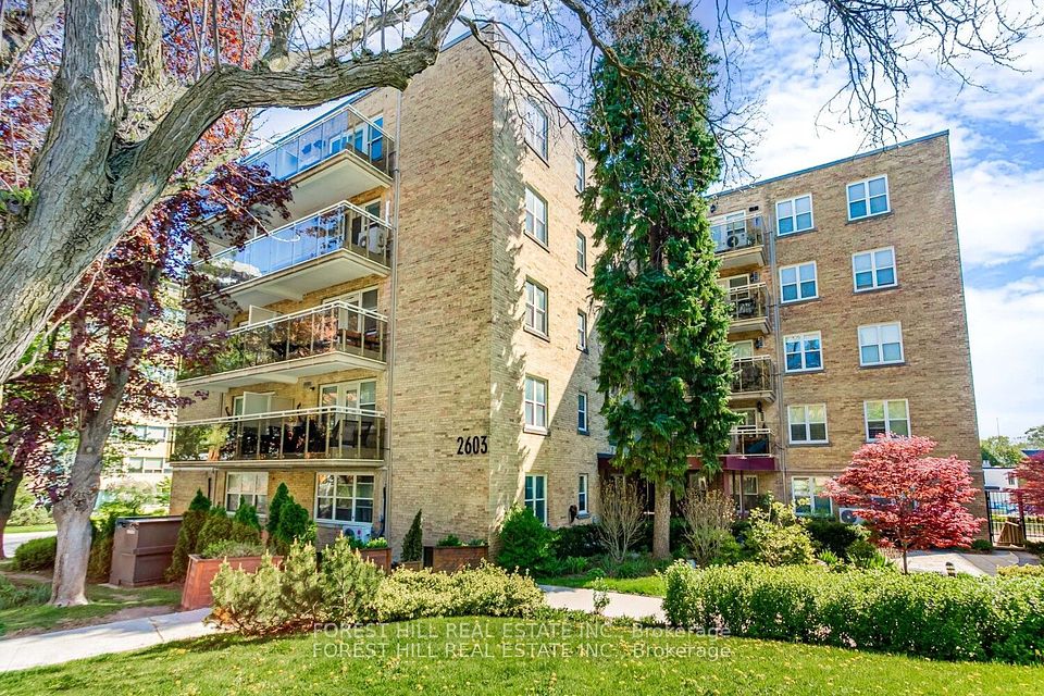 2603 Bathurst