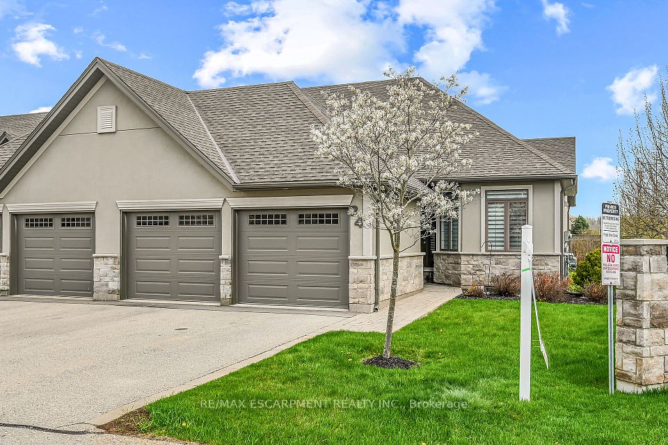 #24 - 247 Munnoch Boulevard, Woodstock, ON N4T 0K2