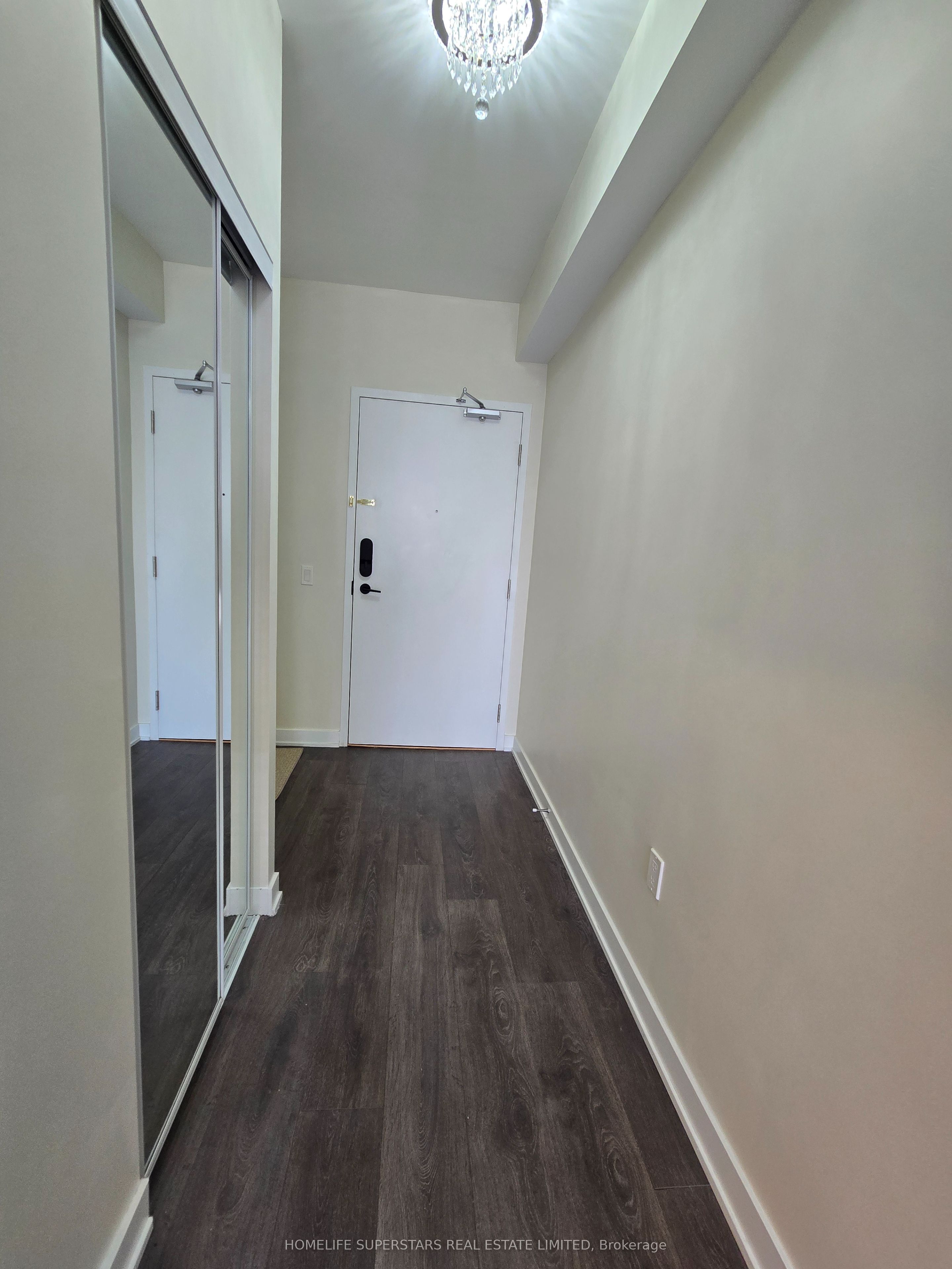 85 Oneida Crescent, #1113