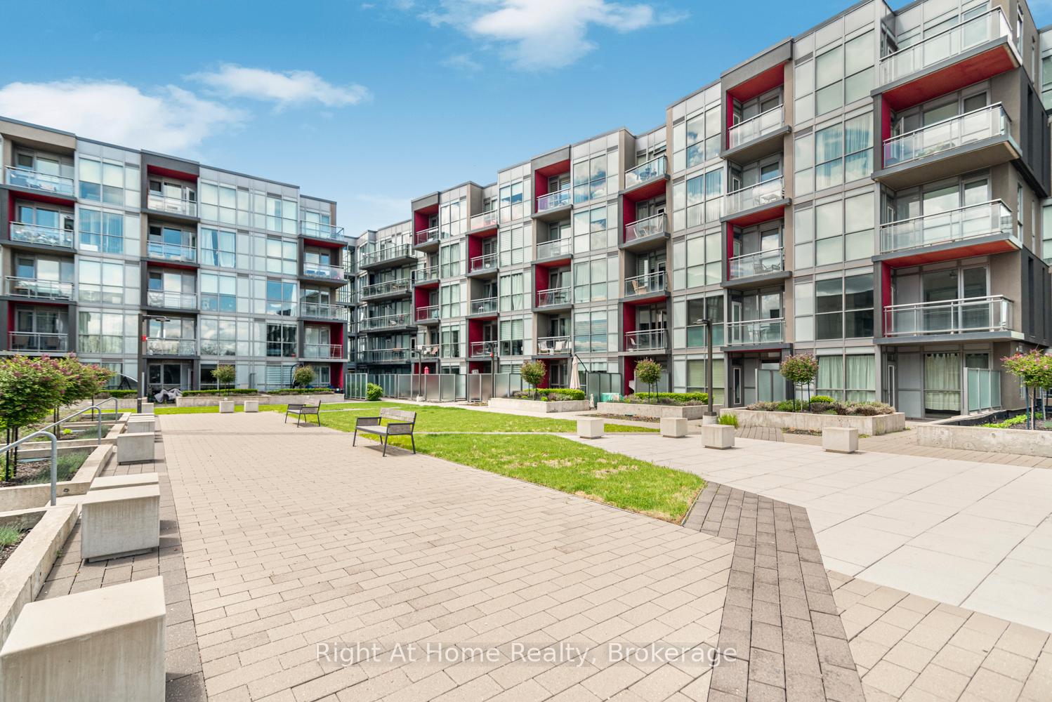 1 Bedroom Condo at 5260 Dundas, Burlington For sale