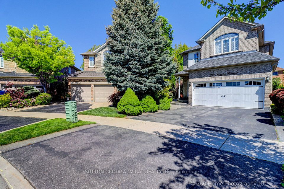 22 Karta Court, Vaughan, ON L4L 9N3