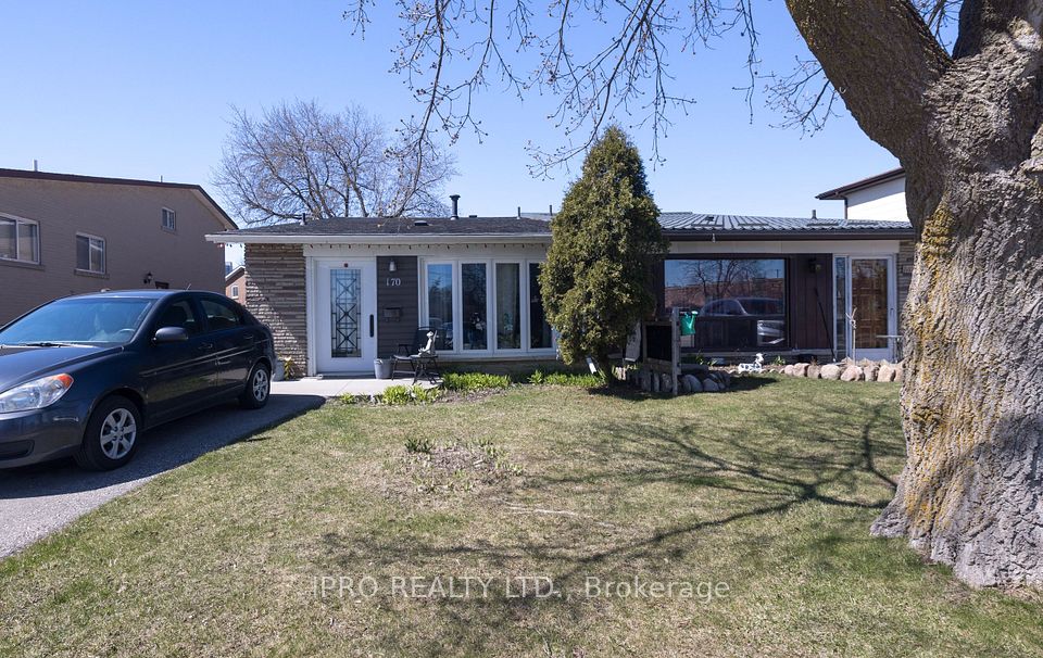 170 Clarence
