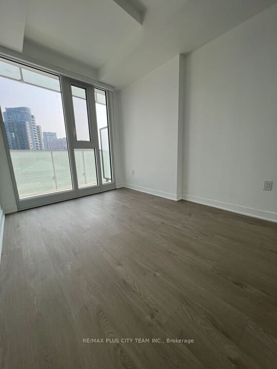 3900 Confederation Parkway E, #1412