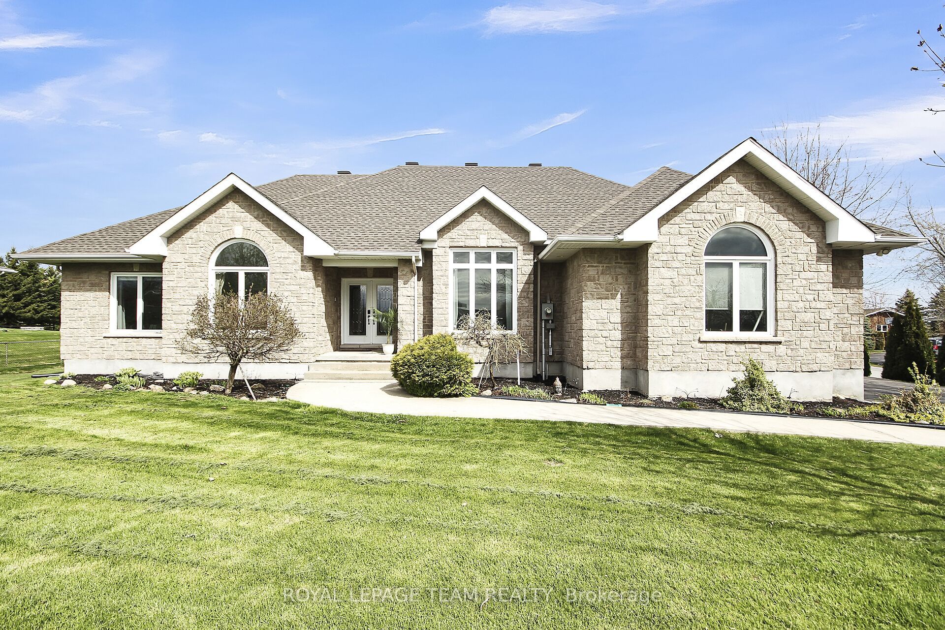 2127 Trailwood Drive, ManotickKarsRideauTwpandArea, ON K0A 2T0