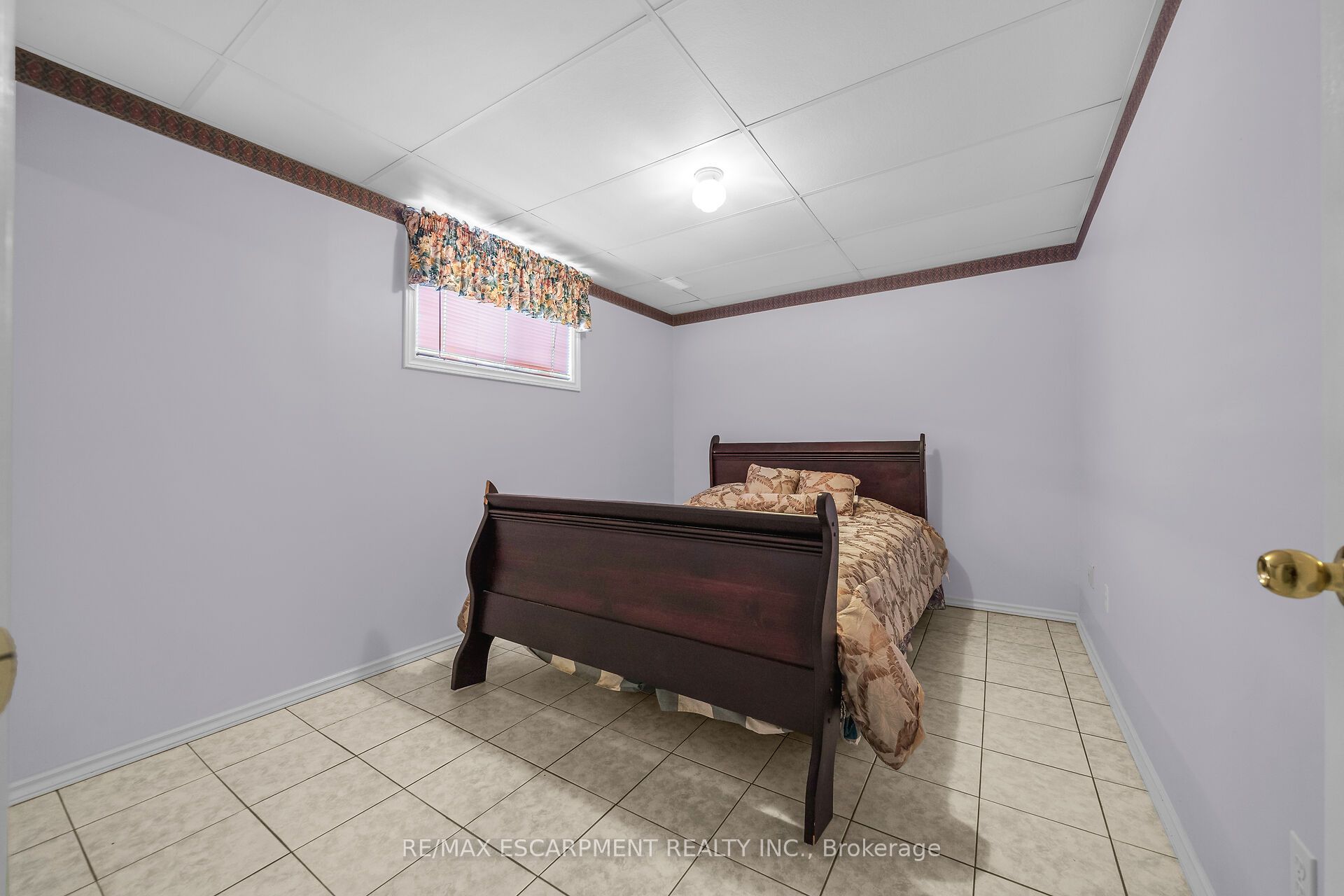 122 Fieldway Drive