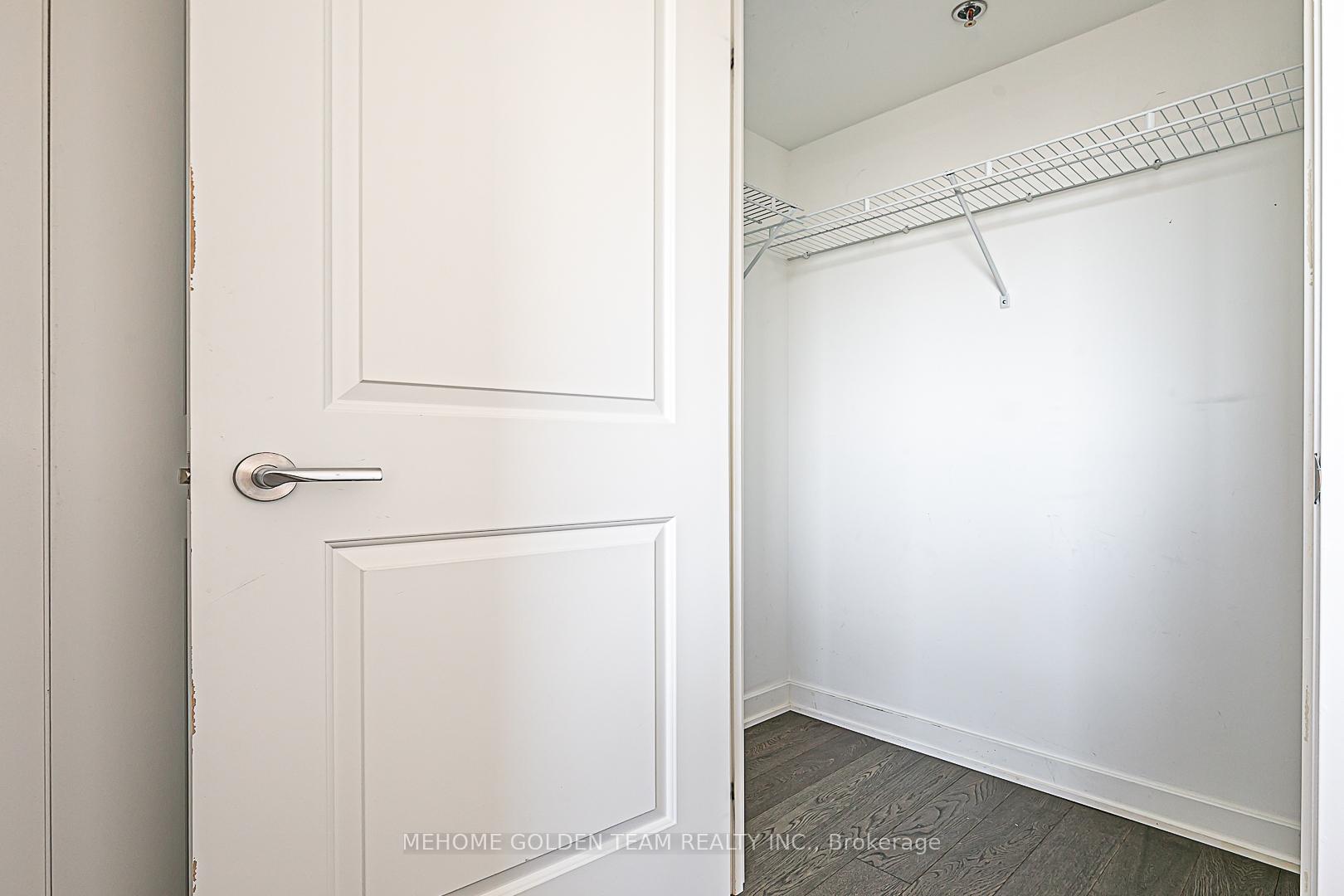 3 Bedrooms Condo at 185 Bonis,  Toronto For sale