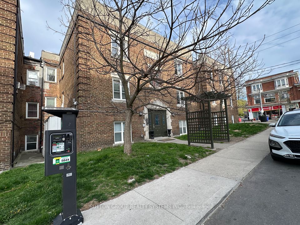 #A4 - 98 Leuty Avenue, Toronto, ON M4E 2R4
