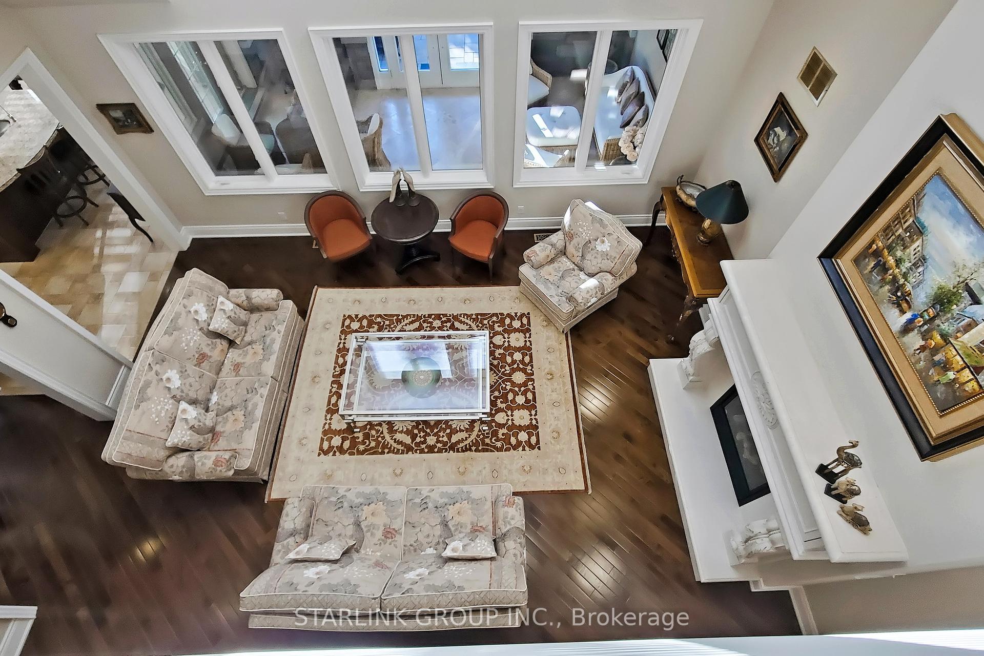 6 Bedrooms Condo at 729 Hidden Grove,  Mississauga For sale