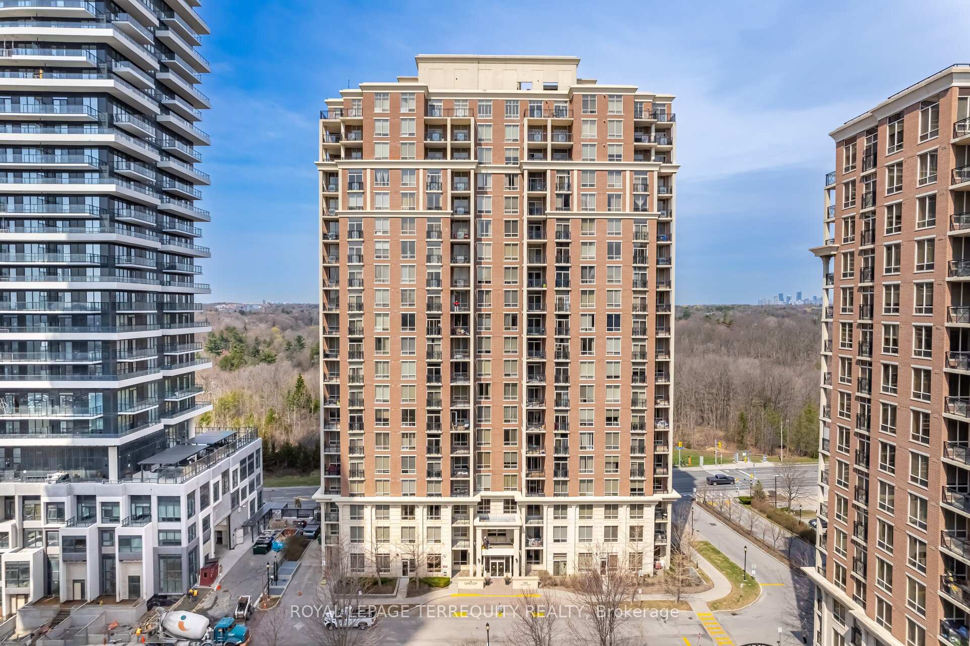 2 Bedrooms Condo at 1101 Leslie, Toronto For sale