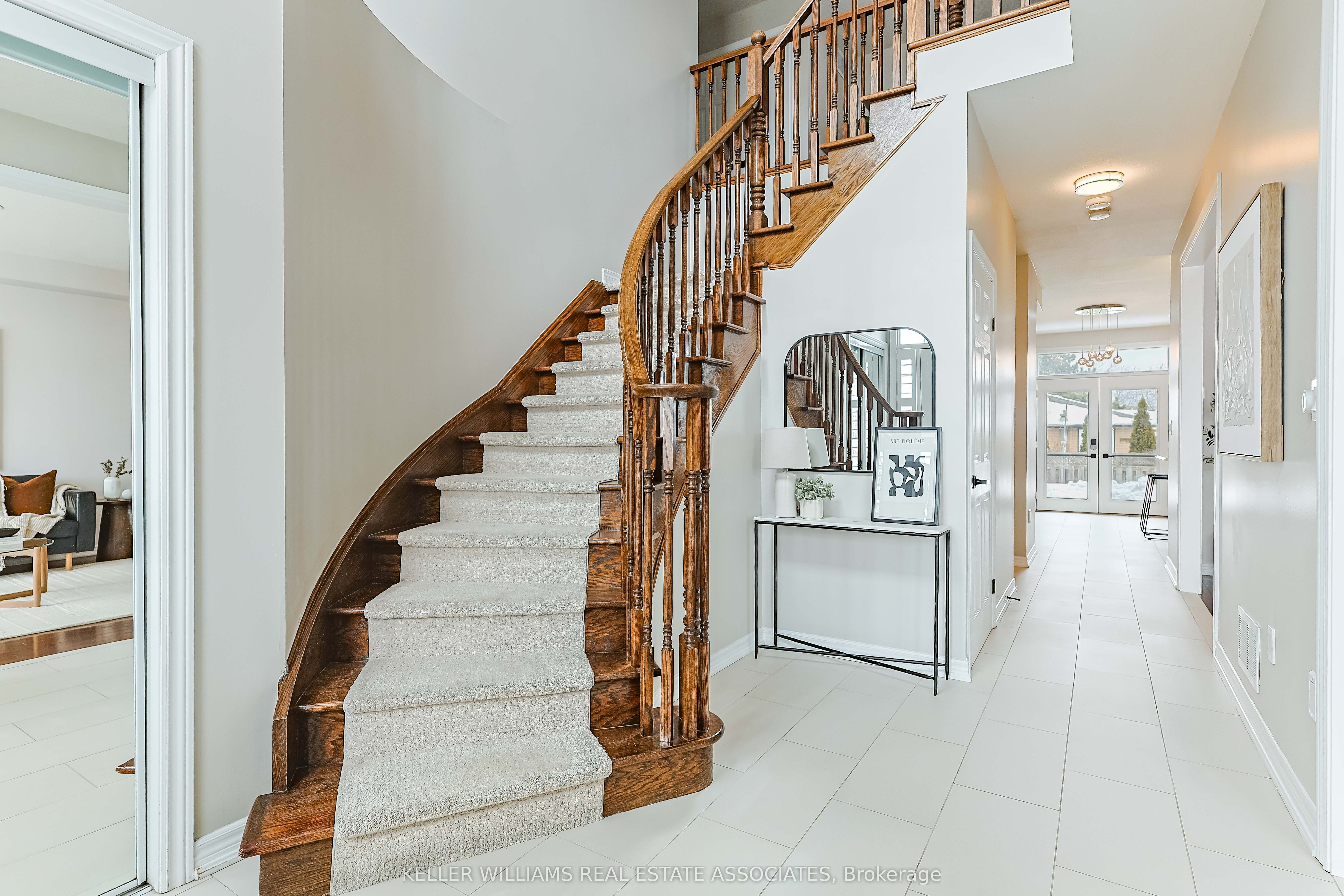 30 Sidare Court, Grimsby, ON L3M 4E8