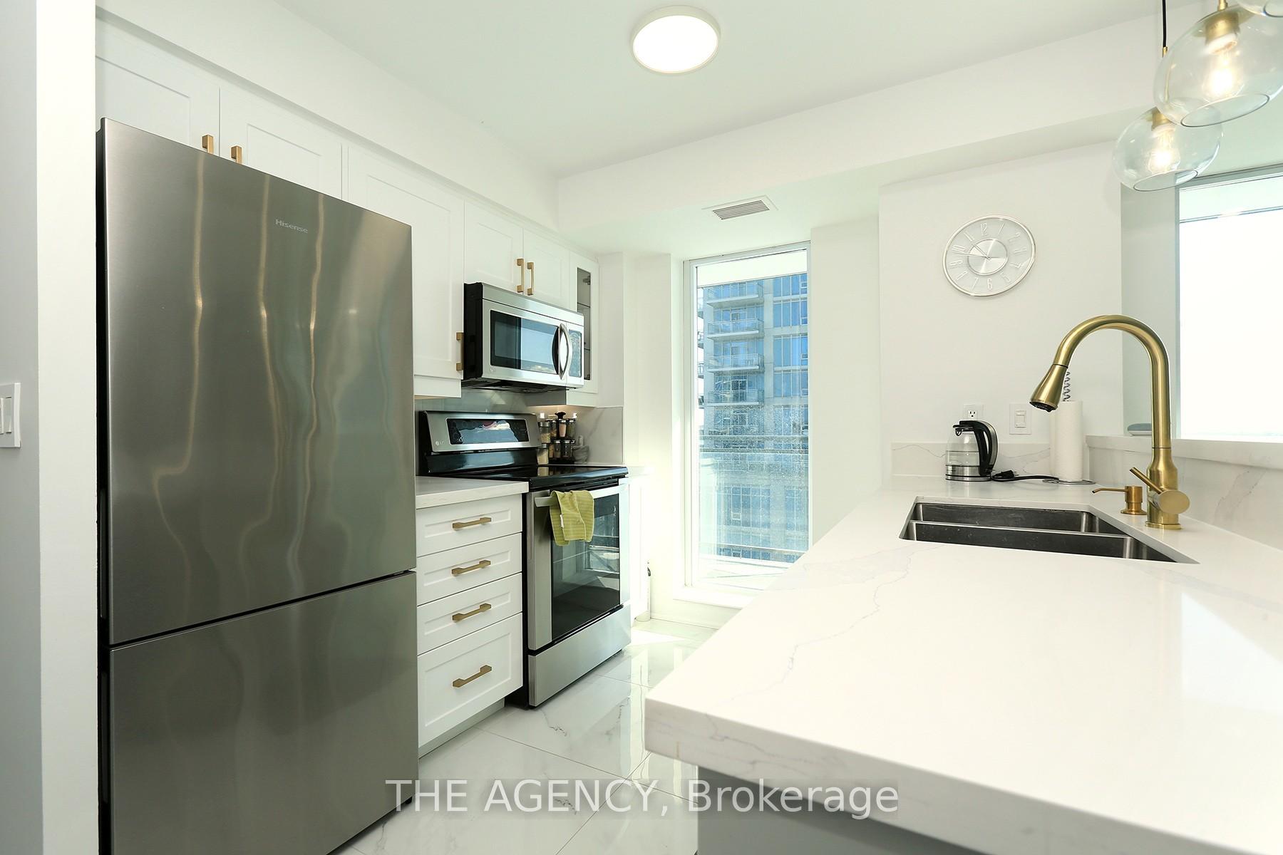 2 Bedrooms Condo at 2121 Lake Shore, Toronto For sale