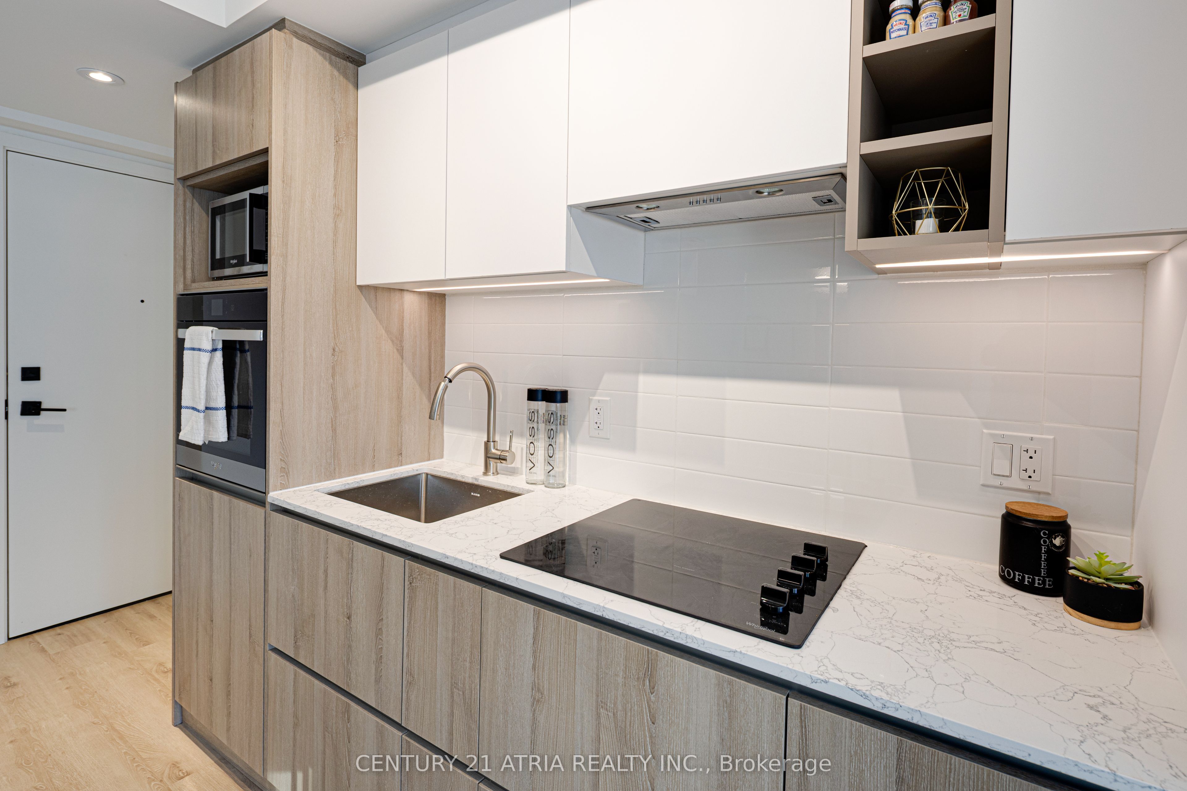 319 Jarvis Street, #916