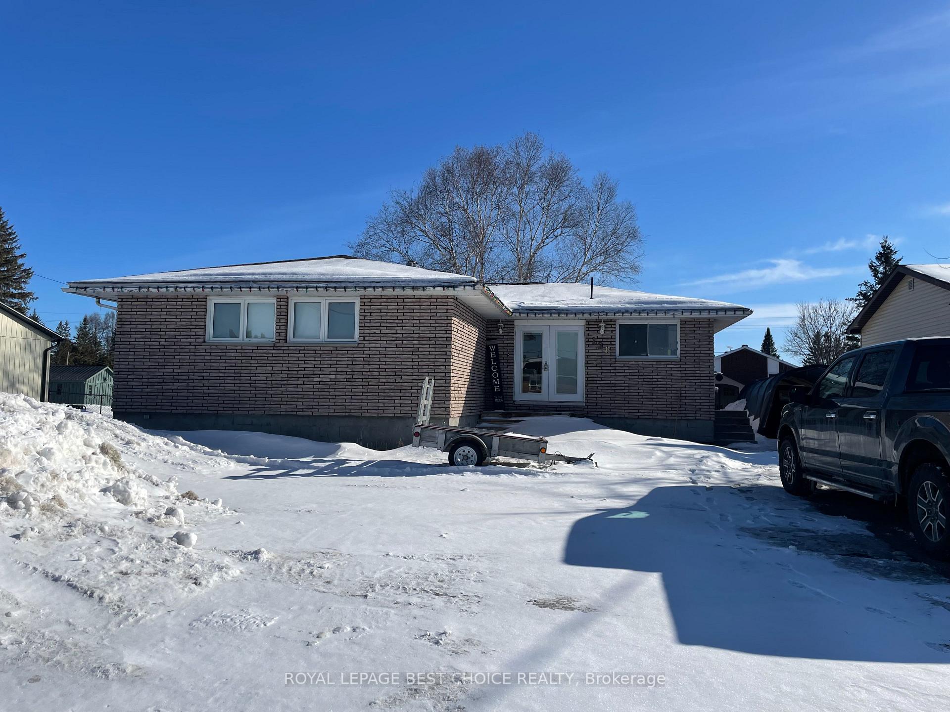 128 Third Avenue, Englehart, ON P0J 1H0