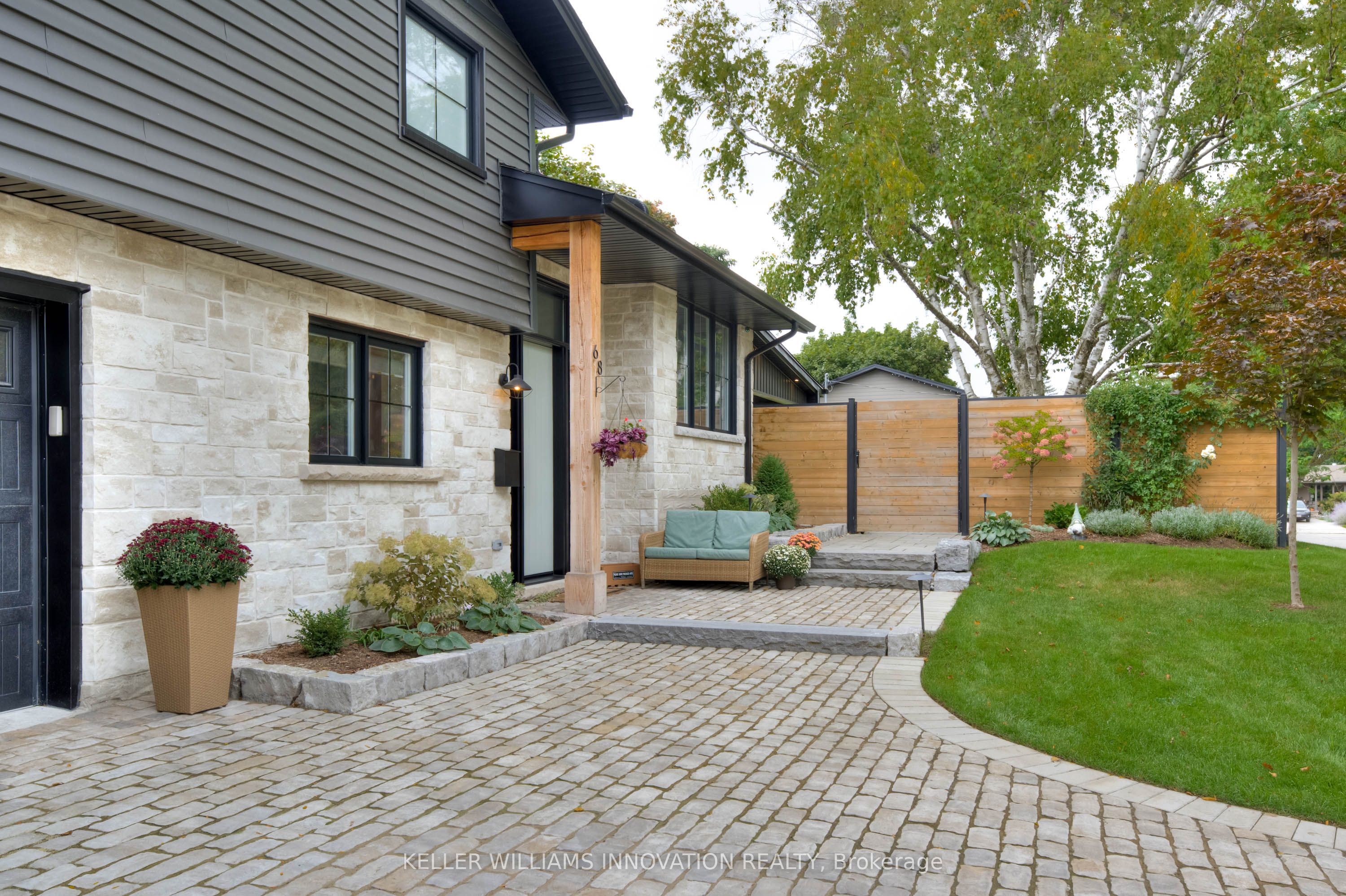 68 Noel Crescent