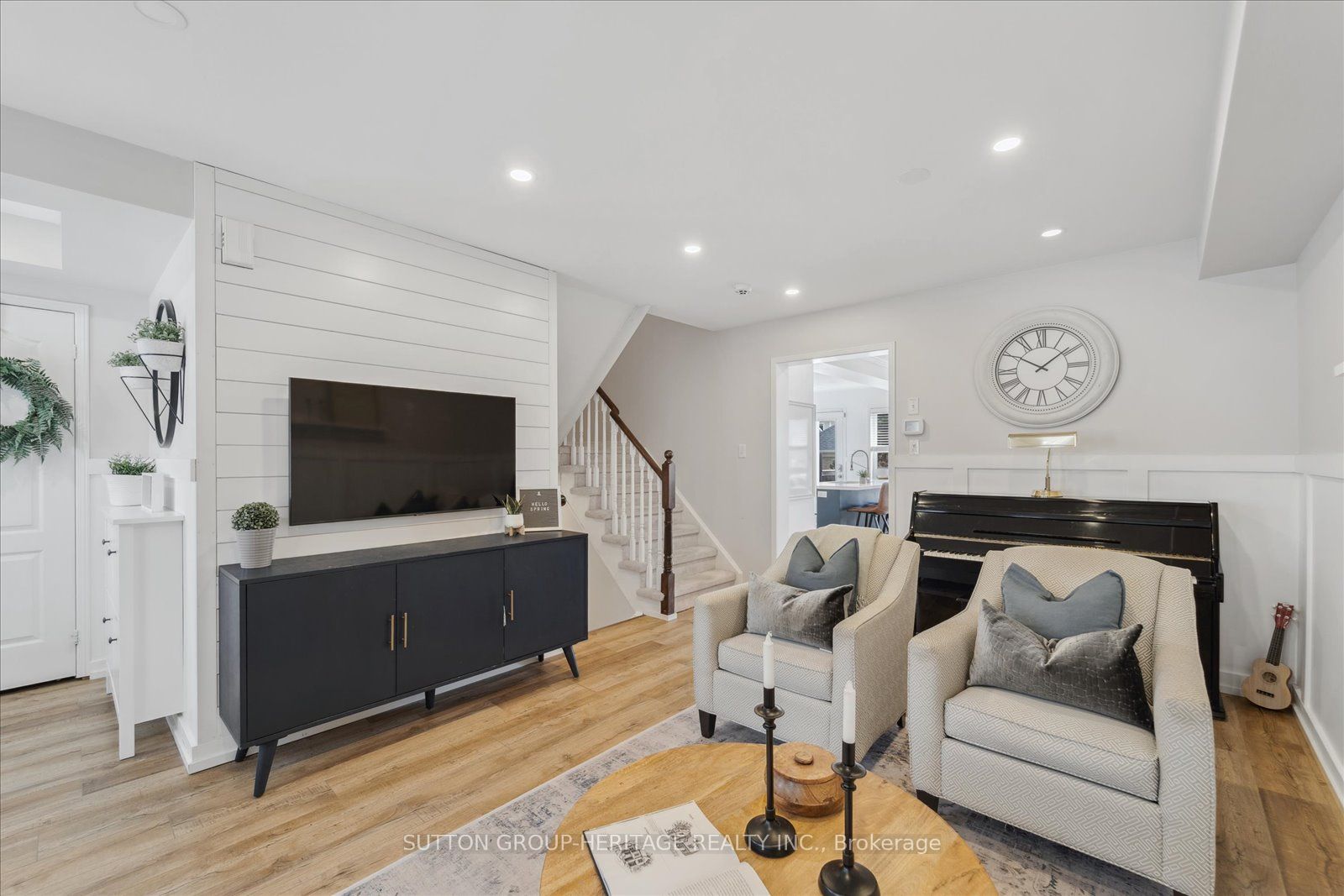 23 Vallance Way, #25