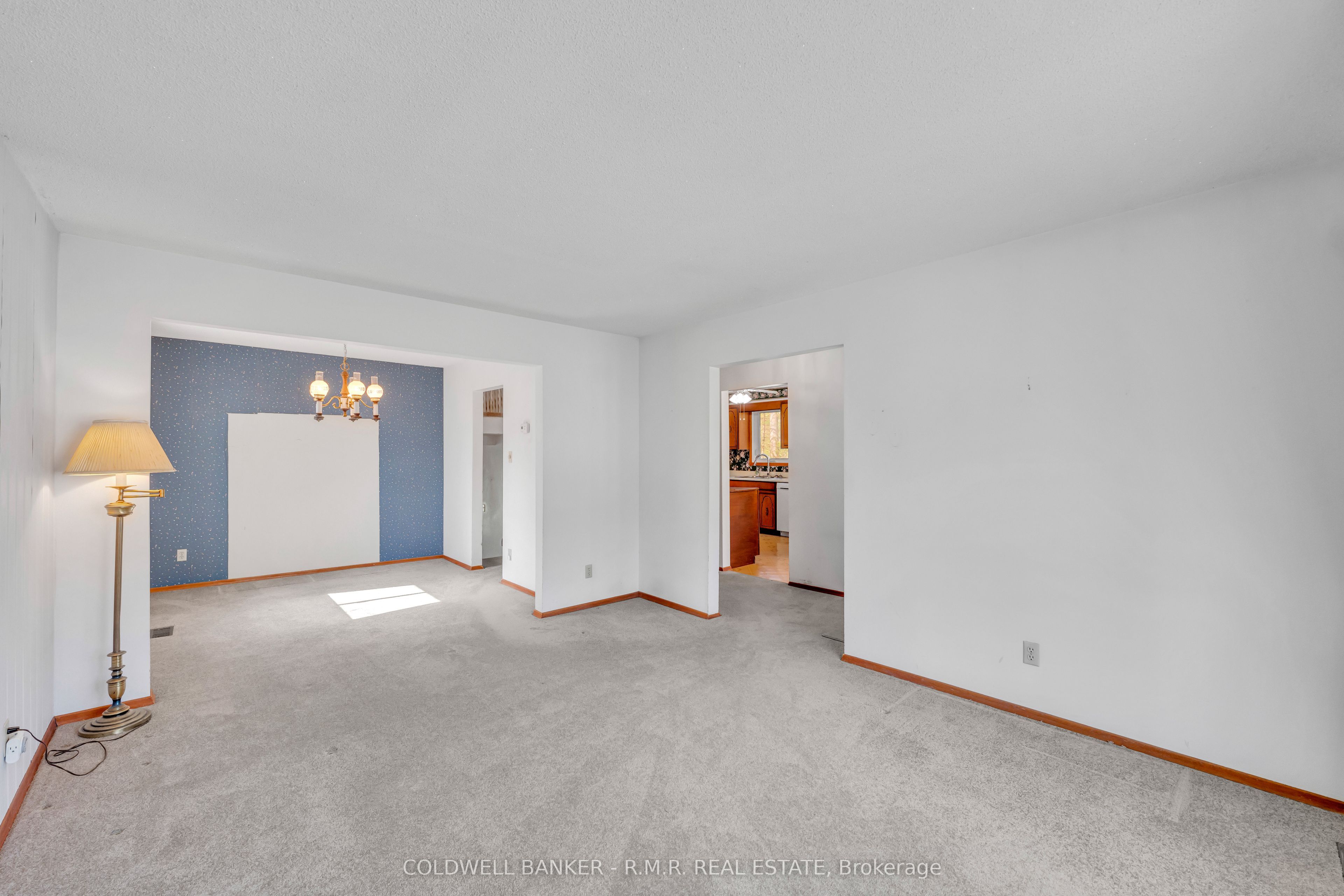 86 Twyn Rivers Drive