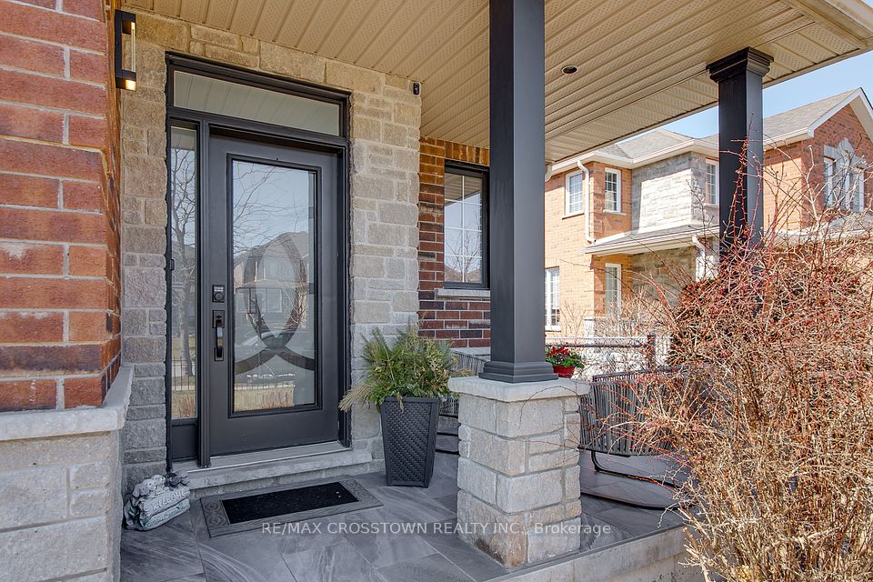 56 Graihawk Drive, Barrie, ON L4N 6G7