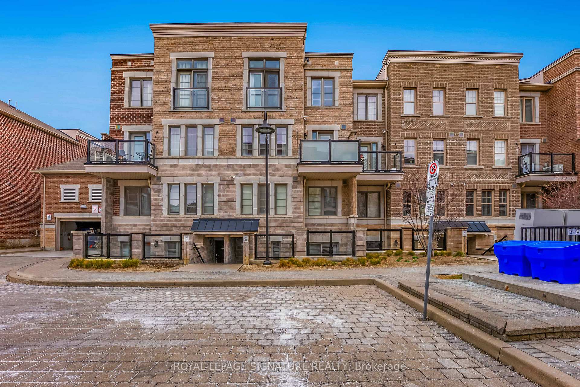 2 Bedrooms Condo at 2315 Sheppard,  Toronto For sale