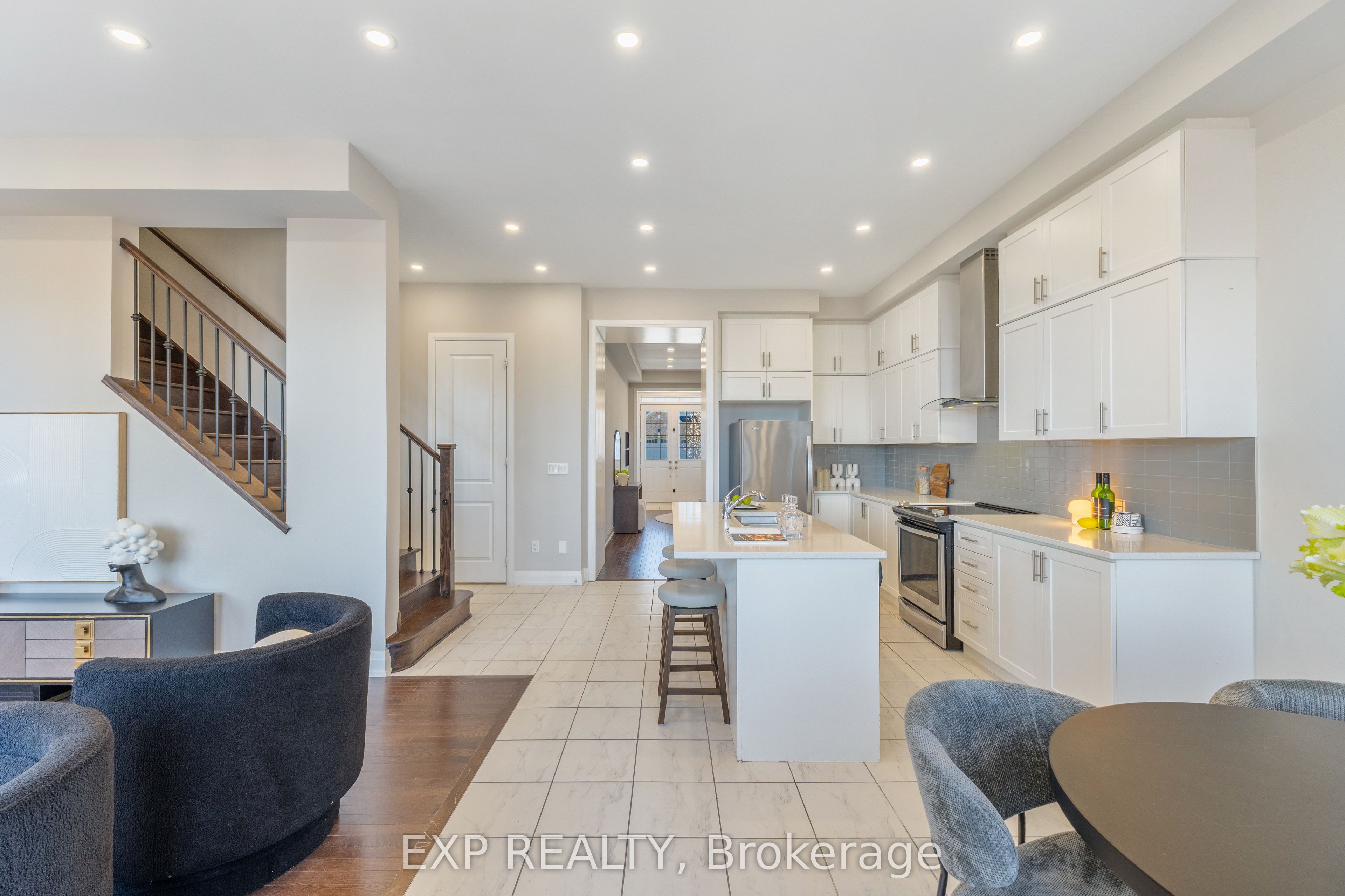 61 Frank Kelly Drive