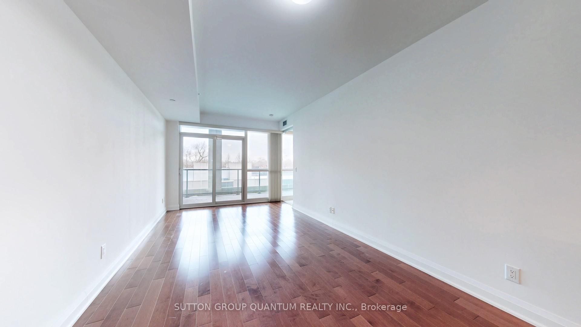 2 Bedrooms Condo at 11 Bronte, Oakville For sale