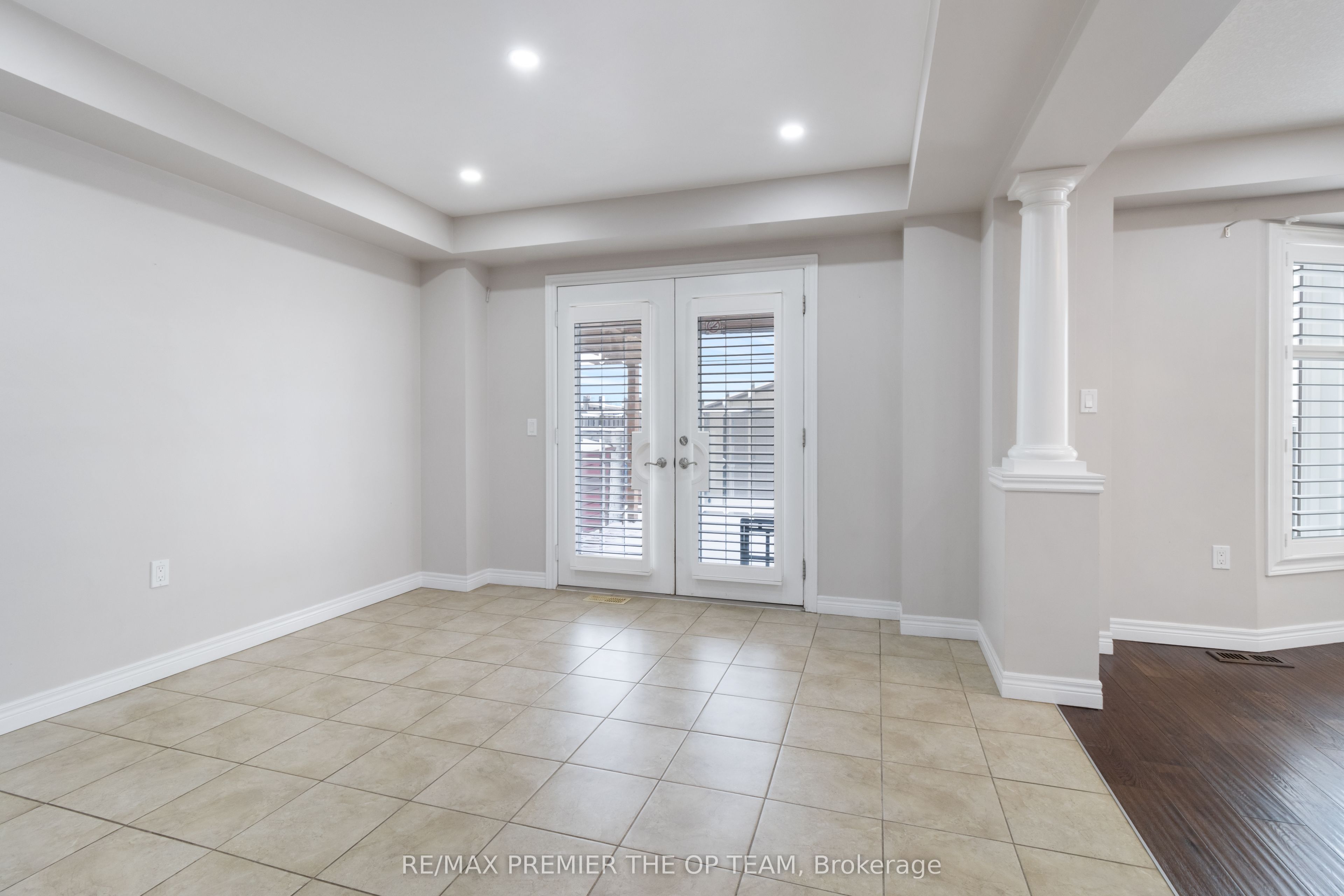 147 Pelech Crescent N