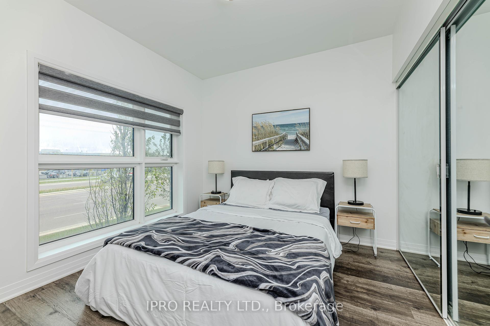 1 Bedroom Condo at 102 Grovewood Common, Oakville For sale