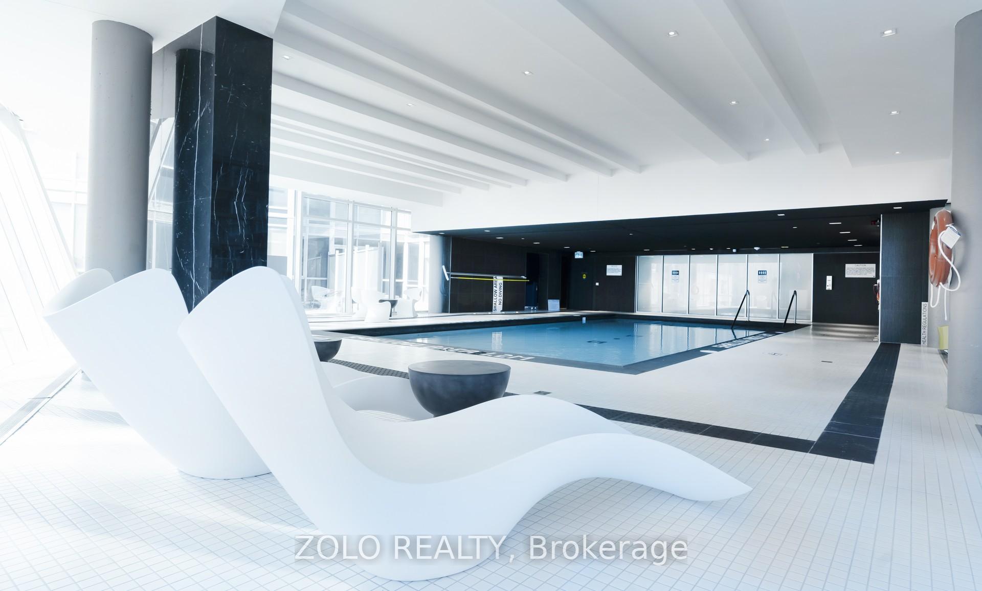 2 Bedrooms Condo at 2908 highway 7,  Vaughan For sale