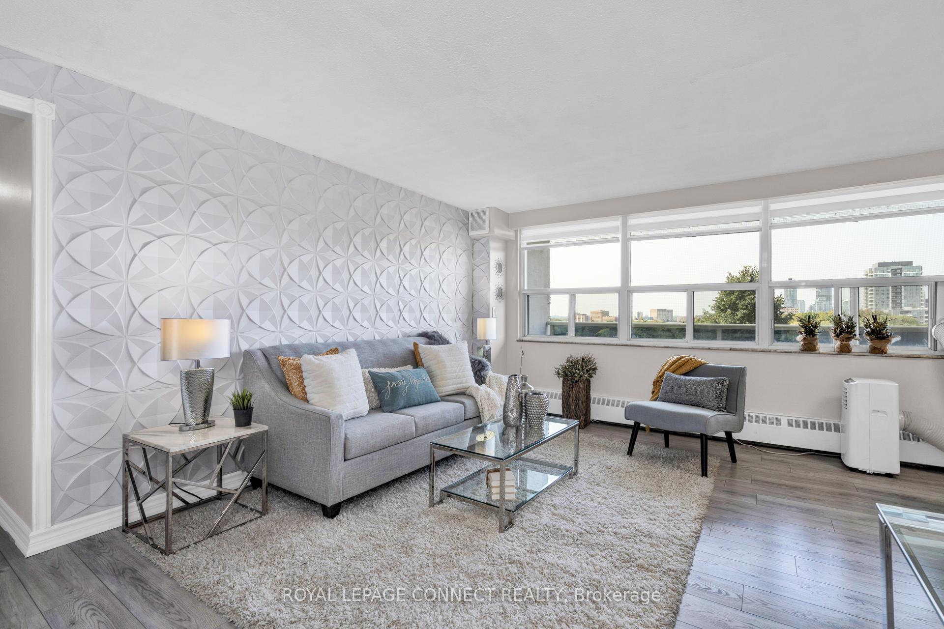 2 Bedrooms Condo at 270 Palmdale,  Toronto For sale