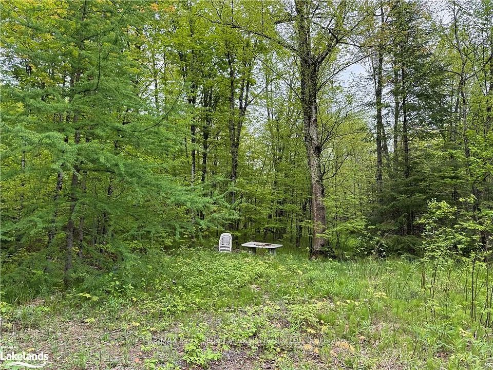 64 Woodland Drive, Seguin, ON P0C 1J0