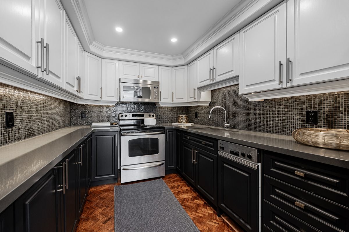 105 Heath Street W 1