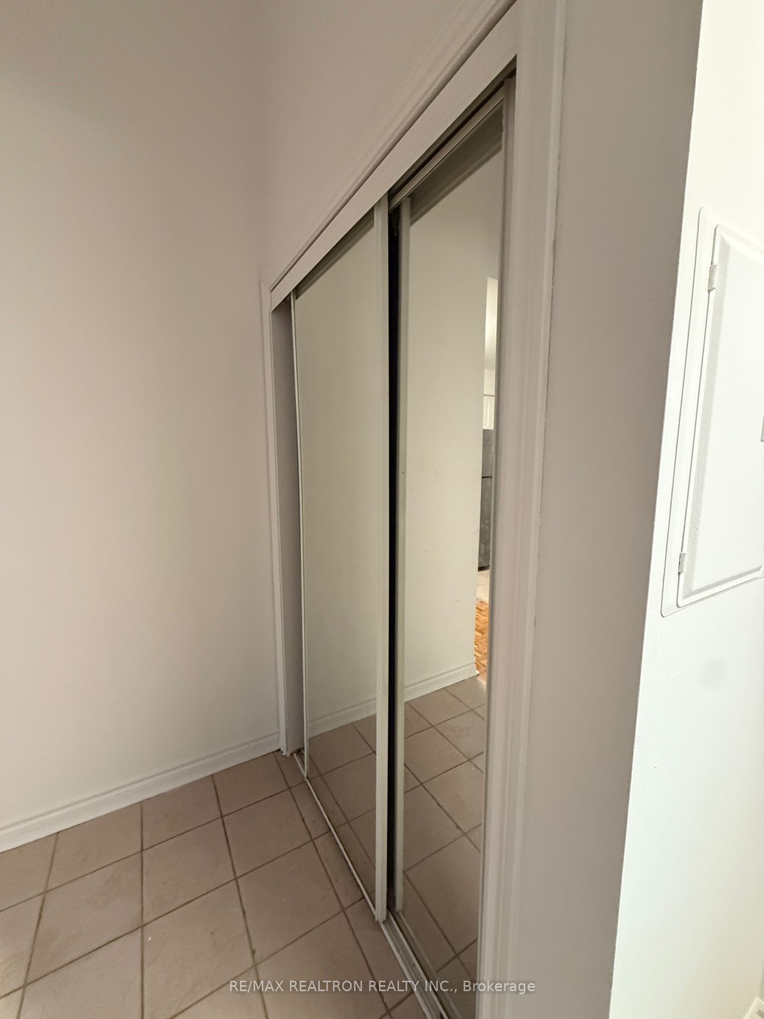 1401 Dupont Street, #122