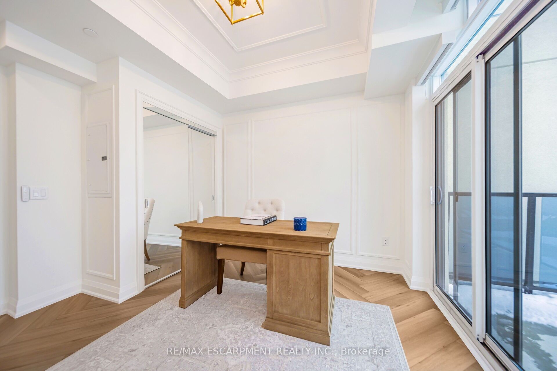 16 Concord Place, #905