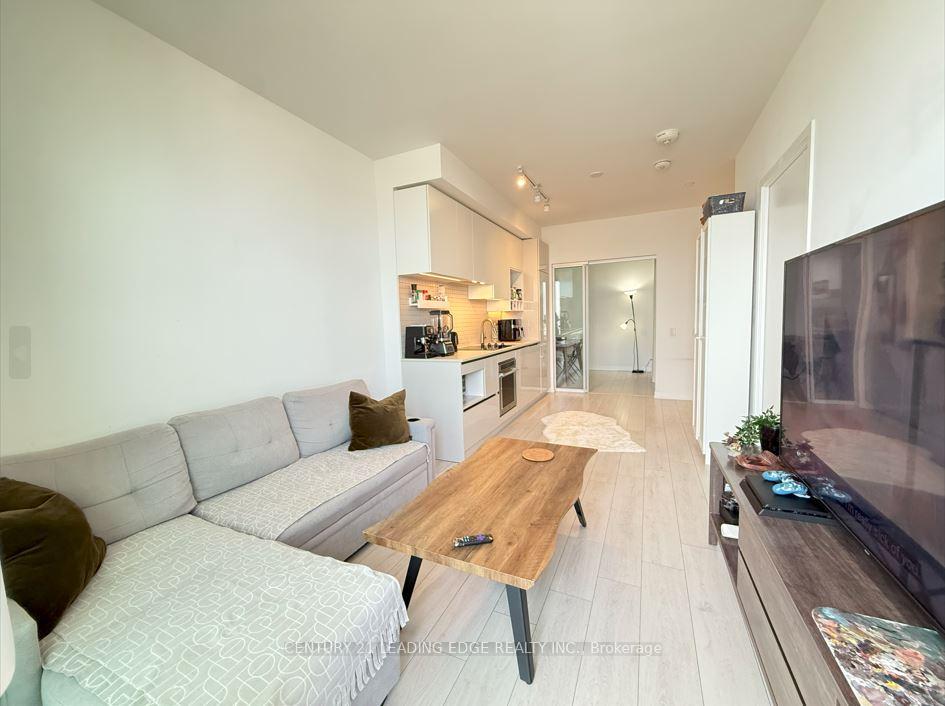 2 Bedrooms Condo at 950 Portage, Vaughan For sale