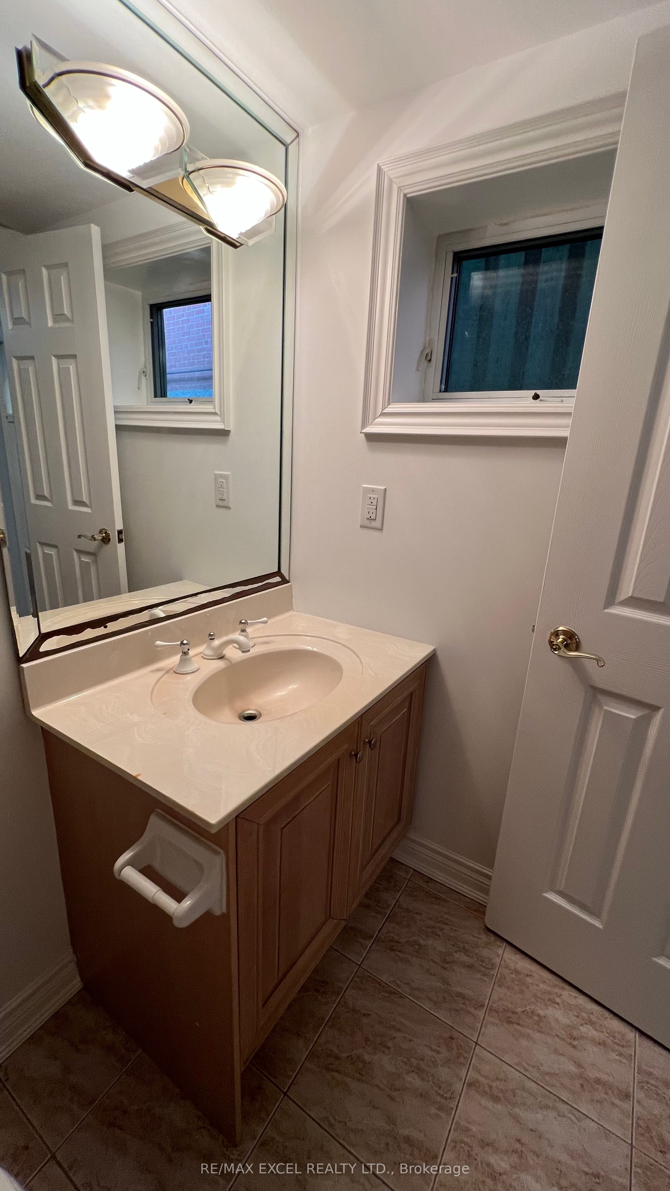 387 Crosby Avenue, #Basement