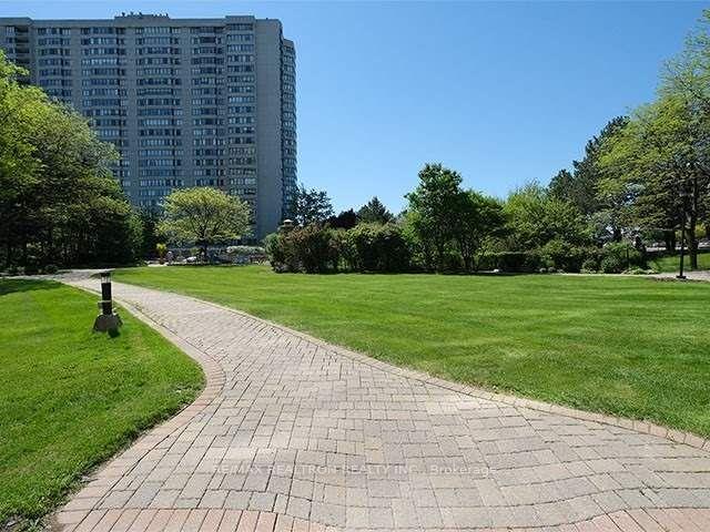 2 Bedrooms Condo at 2350 Bridletowne, Toronto For sale