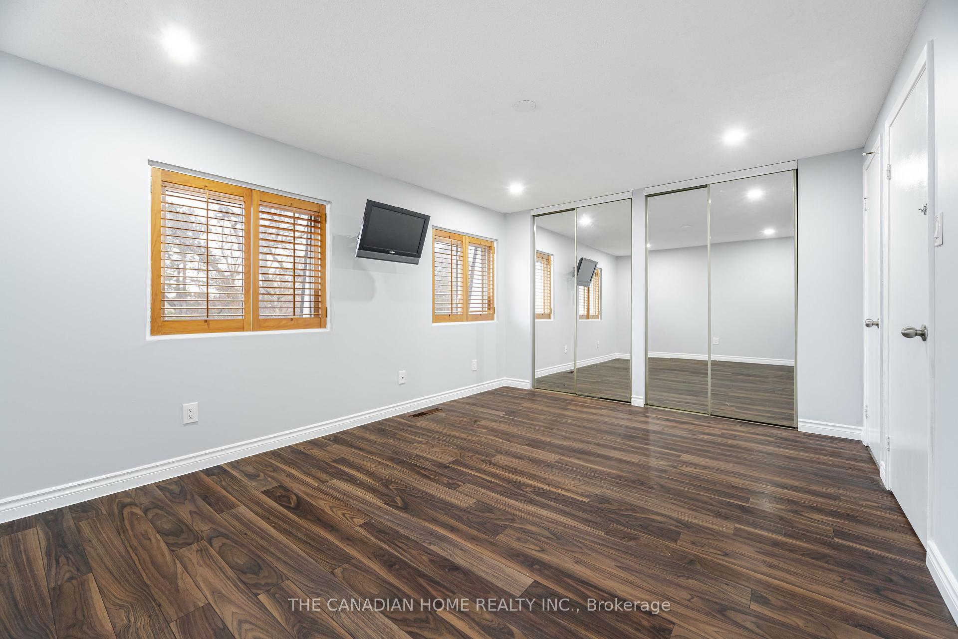 3 Bedrooms Condo at 4662 Kingston, Toronto For sale