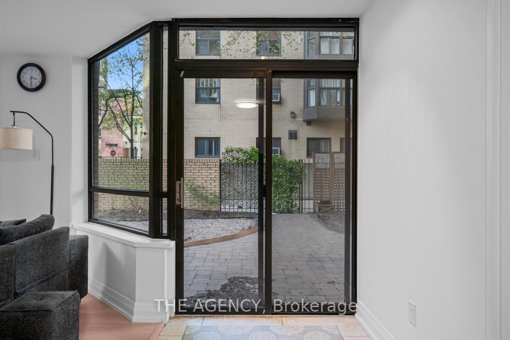 2 Bedrooms Condo at 211 St Patrick, Toronto For sale