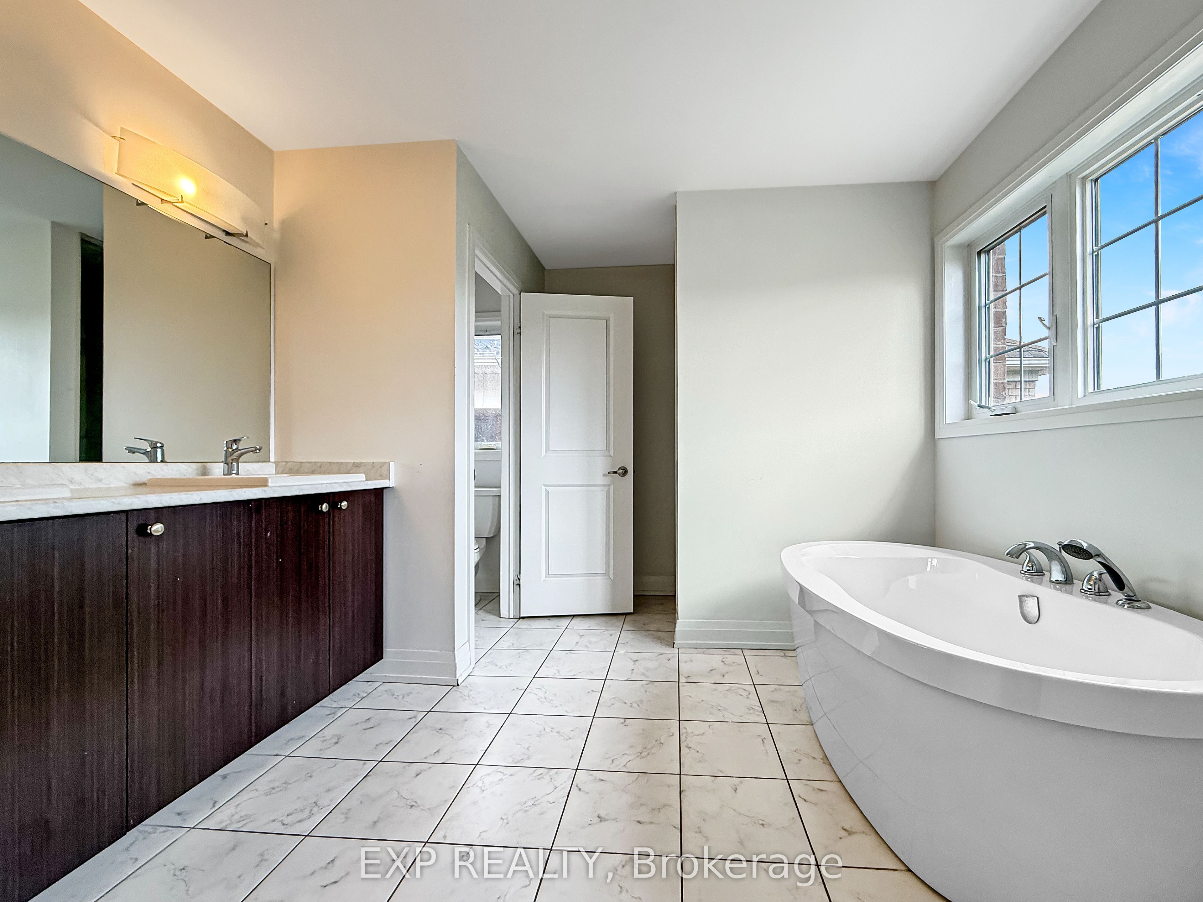110 Frank Kelly Drive, #Upper