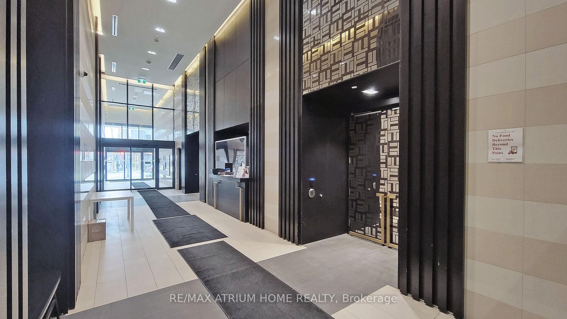 2 Bedrooms Condo at 501 Yonge, Toronto For sale